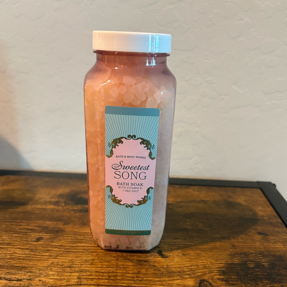 Bath and Body Works Sweetest Song Bath Salts